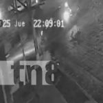 Motociclista sale catapultado tras invasión de carril en Villa Austria, Managua Foto: Accidente de tránsito en Villa Austria, Managua / TN8