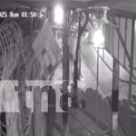 Cámaras captan asalto violento en el barrio Laureano Mairena, Managua (VIDEO) Foto: Asalto violento en Managua / TN8