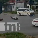 No respetó a la ambulancia y salió catapultado en Managua Foto: Accidente cerca del Hospital La Mascota, en Managua / TN8
