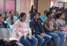 Foto: Docentes de inglés buscan certificación con Oxford / TN8