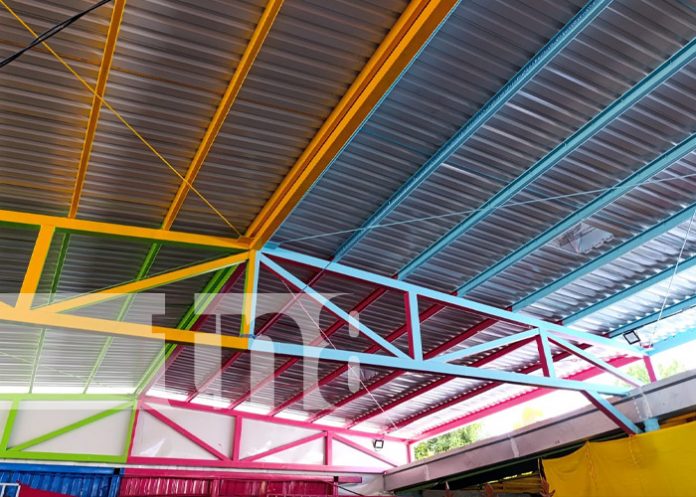 Foto: Inauguración de cubierta en zona de comidas del Mercado Roger Deshon, en San Judas / TN8 Foto: Inauguración de cubierta en zona de comidas del Mercado Roger Deshon, en San Judas / TN8