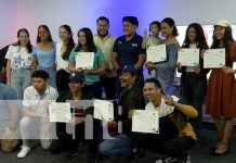 Foto: Culmina curso de redes sociales / TN8