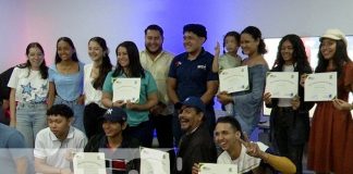 Foto: Culmina curso de redes sociales / TN8