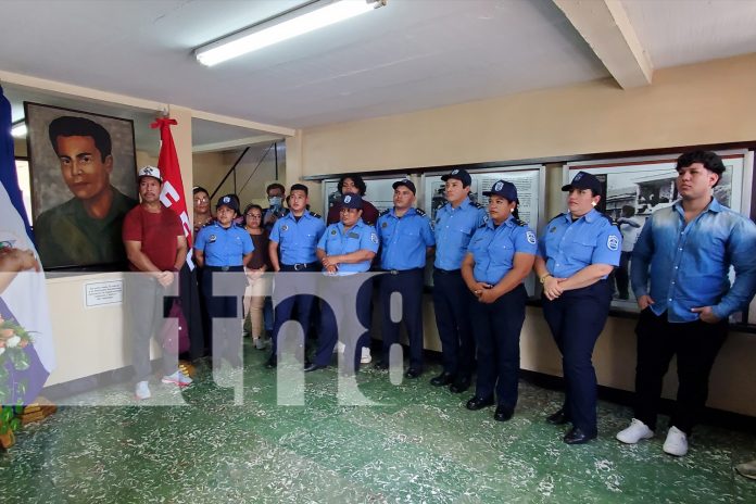 Foto: Estudiantes se sumergen en el legado de Julio Buitrago /TN8