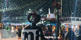 Foto: Chema Pelón cumple 50 años de promesa a Minguito con el tradicional Palo Lucio/TN8