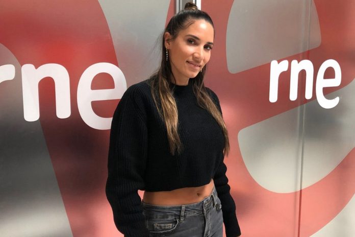 1 Foto:India Martínez convierte un avión en escenario/Cortesía