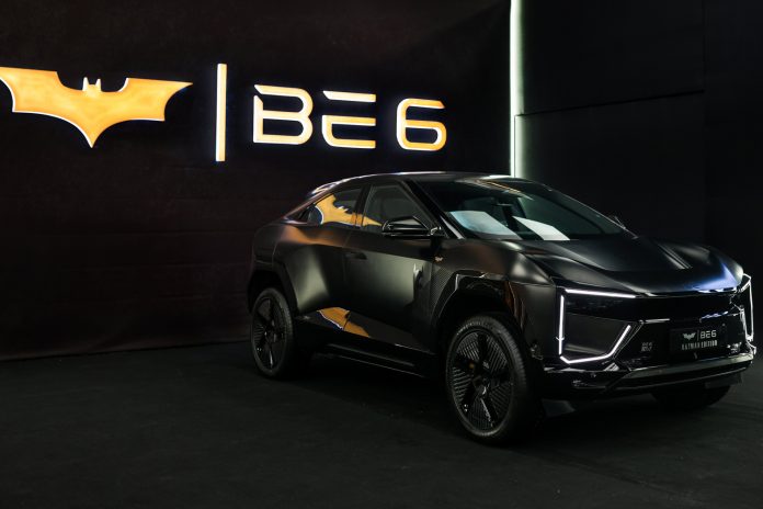 1 Foto:El Batimóvil de Christopher Nolan llega a la vida real/Cortesía