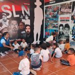 ¡Puño en Alto, Libro Abierto!: MIFAMILIA celebra la Cruzada Nacional de Alfabetización Foto: ¡Puño en Alto, Libro Abierto!: MIFAMILIA celebra la Cruzada Nacional de Alfabetización/Cortesía