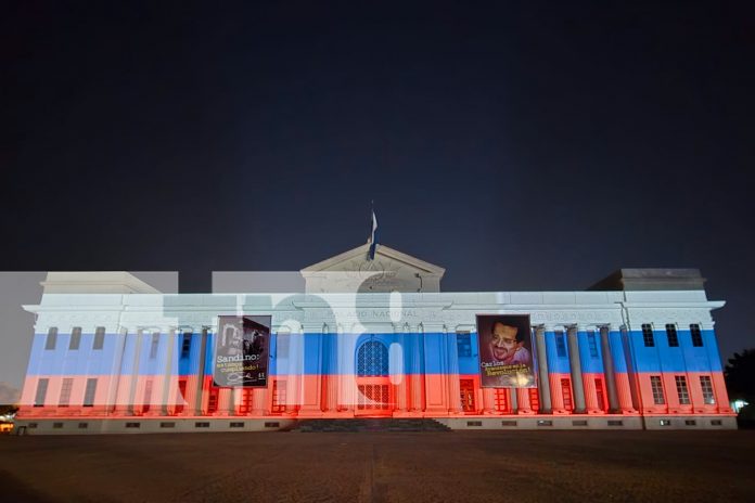 Foto; Nicaragua ilumina el Palacio Nacional en honor a la Bandera de Rusia/TN8