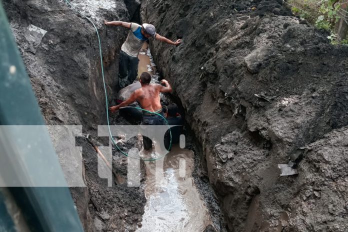 Foto: Managua hombres soterrados tras derrumbe/TN8 Foto: Managua hombres soterrados tras derrumbe/TN8