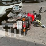 Motociclista resulta gravemente lesionado en accidente de tránsito en Juigalpa Foto: Juigalpa motociclista gravemente lesionado tras accidente de tránsito/TN8