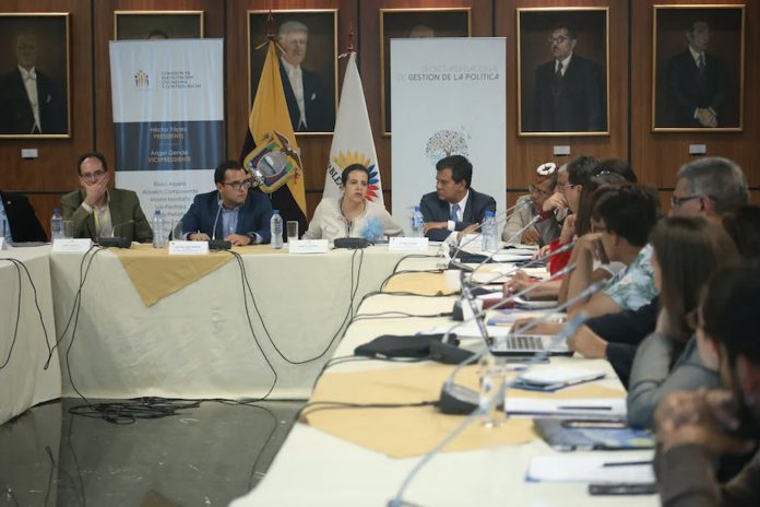 1 Foto: Ecuador debate ley que podría restringir a organizaciones sociales / Cortesía