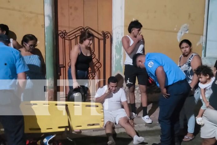 Foto: Accidente entre motociclistas deja un herido/TN8