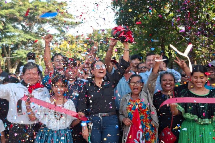 Foto: Nicaragua celebran la llegada de calles nuevas/ Cortesía Foto: Nicaragua celebran la llegada de calles nuevas/ Cortesía