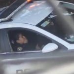 El dedo de la felicidad: escándalo por policías traviesos en patrulla mexicana Foto: Escándalo en México por un par de calenturientos /Cortesía