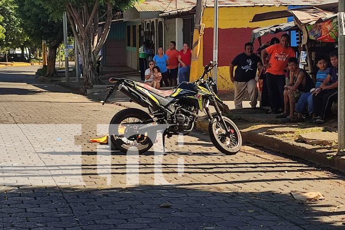 Foto: Vendedor de helados muere atropellado brutalmente por motociclista en El Recreo, Managua /TN8 Foto: Vendedor de helados muere atropellado brutalmente por motociclista en El Recreo, Managua /TN8