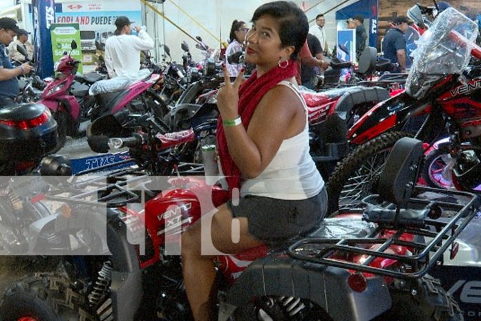 Foto: exhibición de maquinaria en feria ganadera Agostina 2025/TN8 Foto: exhibición de maquinaria en feria ganadera Agostina 2025/TN8