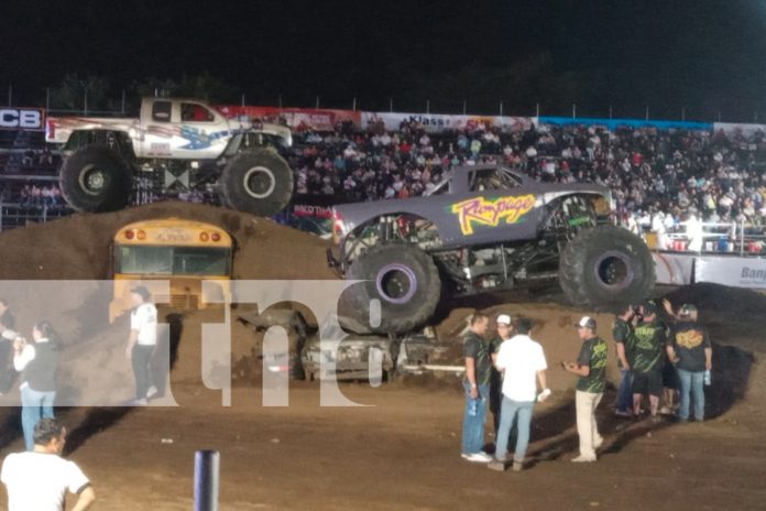 2 Foto: ¡Adrenalina y potencia! Monster Truck arrasan en la Feria Ganadera de Managua/TN8