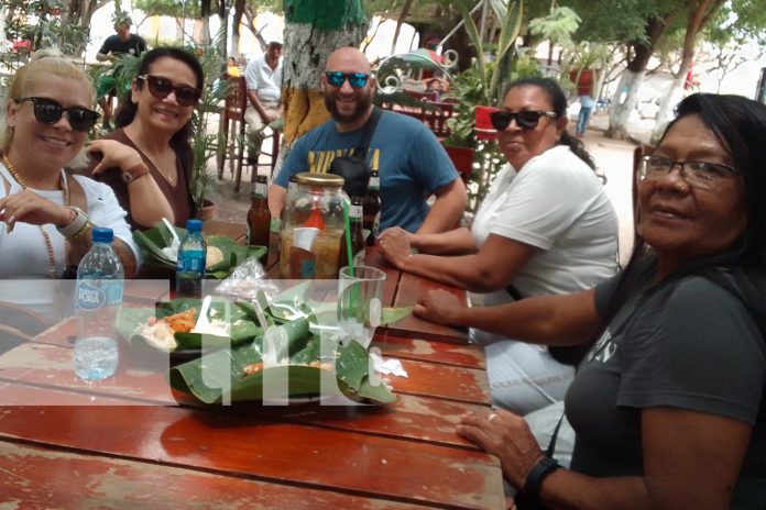 Foto: La ciudad de los 500 años, Granda, vive un domingo lleno de cultura y tradición/TN8