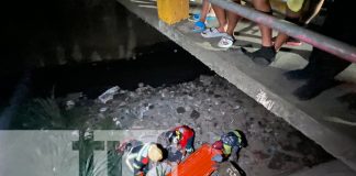 Foto: hombre es recatado luego de caer a un cauce en San Ramón, Masaya/TN8