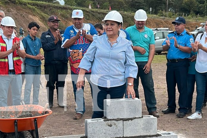 Foto: Construcción del estadio deportivo de los liberteños en Chontales/TN8
