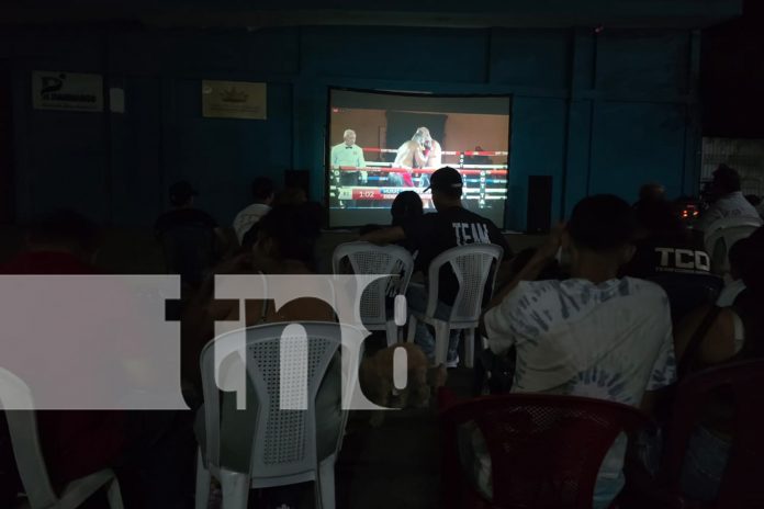 Foto: Jordan “La Cobra” Orozco logra su victoria 13 en Boxeo/TN8 Foto: Jordan “La Cobra” Orozco logra su victoria 13 en Boxeo/TN8