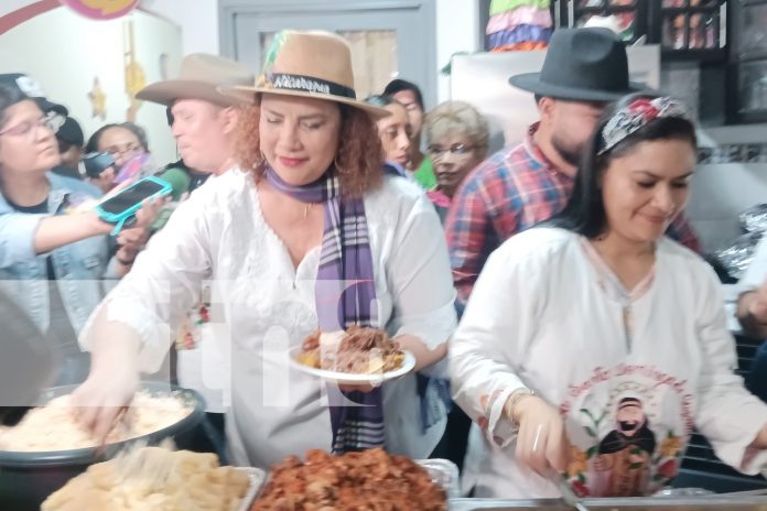 Foto:  familia Chávez mantiene viva la fiesta de la Vela del Barco/TN8 Foto: familia Chávez mantiene viva la fiesta de la Vela del Barco/TN8