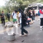 Camioneta vuelca en la carretera Panamericana Norte y deja varios lesionados Foto: Camioneta vuelca en la carretera Panamericana Norte y deja varios lesionados/TN8