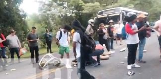 Foto: Camioneta vuelca en la carretera Panamericana Norte y deja varios lesionados/TN8