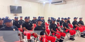 Foto: Bomberos Unidos se capacitan en manejo de vehículos de emergencia /TN8