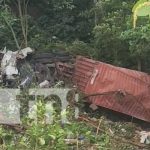 Rastra se precipita a un guindo en Jinotega, dejando al conductor lesionado Foto: Accidente en Jinotega /cortesía