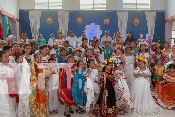 Foto: Estrategia Nacional del Huipil en Juigalpa /TN8 Foto: Estrategia Nacional del Huipil en Juigalpa /TN8