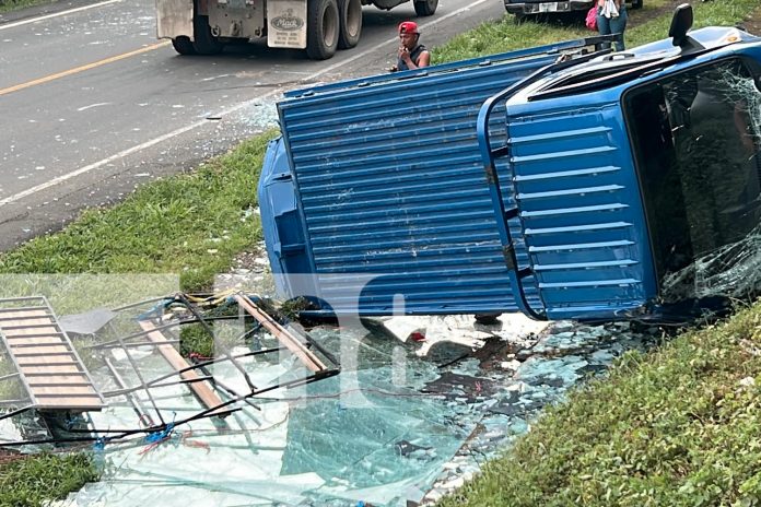 Foto: accidente en Juigalpa deja daños materiales/TN8 Foto: accidente en Juigalpa deja daños materiales/TN8