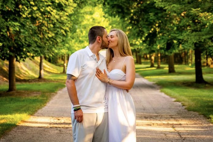 Foto: Michael Jackson, anuncia su compromiso con Molly Schirmang /Cortesía Foto: Michael Jackson, anuncia su compromiso con Molly Schirmang /Cortesía