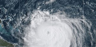 Foto: Huracán Erin provoca evacuaciones en Carolina del Norte /Cortesía