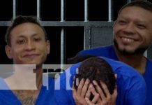 ¿Cuál es la risa? Trío de «fichitas» procesados por violento robo en Managua Foto: Proceso por robo en San Judas, Managua / TN8