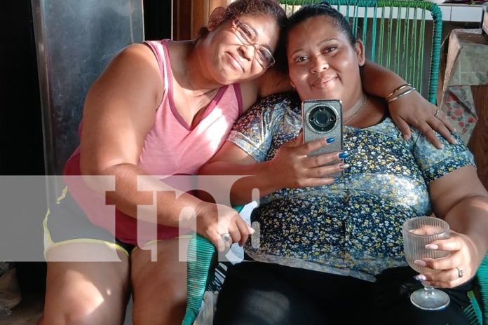 Foto: Madre e hija se reencuentran gracias a tiktok/TN8
