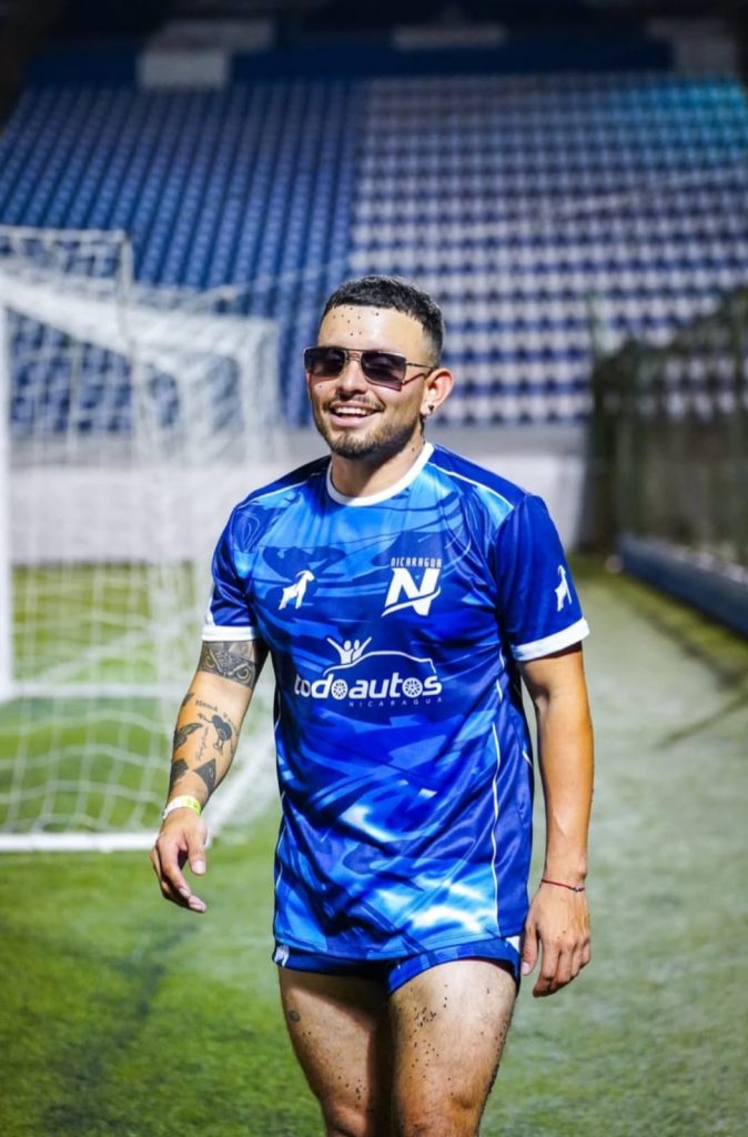 Foto: Tiktokers de Nicaragua listos para su partido de fútbol