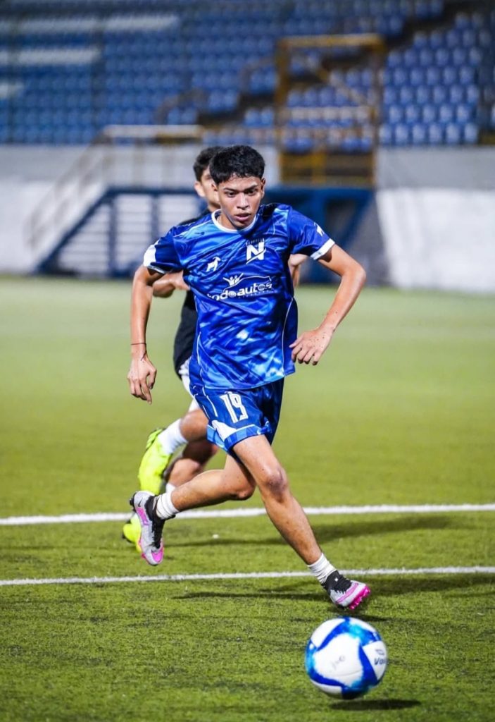 Foto: Tiktokers de Nicaragua listos para su partido de fútbol