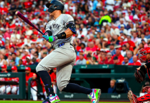 Cashman cree que Yankees aún pueden ganar la división este Cashman cree que los Yankees pueden ganar el este