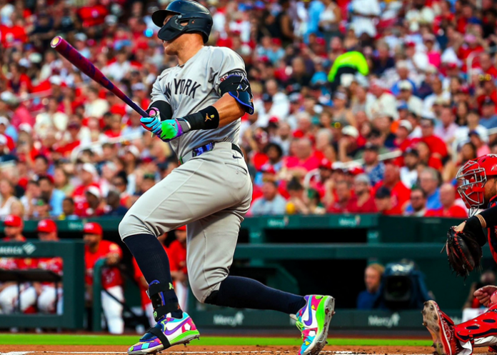 Yankees Cashman cree que los Yankees pueden ganar el este