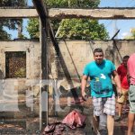 Incendio reduce a cenizas negocio en el barrio Libertad de Bilwi Foto: Incendio en una vivienda de Bilwi, Caribe Norte / TN8