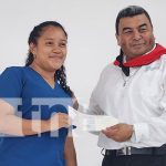 Universidad Nacional Multidisciplinaria Ricardo Morales Avilés entrega becas a sus estudiantes Foto: Entrega de becas en la Universidad Ricardo Morales Avilés / TN8