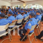 Bomberos reciben descarga de conocimientos en electricidad domiciliar Foto: Capacitación para bomberos en electricidad / TN8