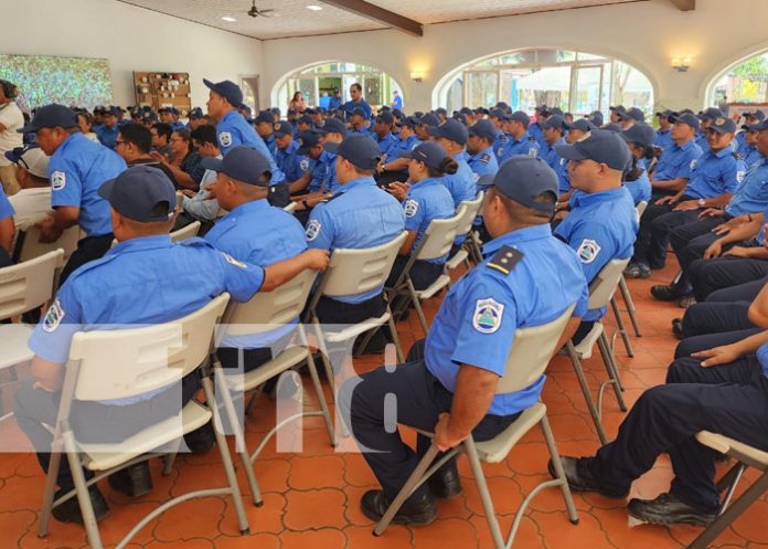 Foto: Capacitación para bomberos en electricidad / TN8 Foto: Capacitación para bomberos en electricidad / TN8
