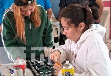 Foto: Limpieza de equipos de cómputo desde el Centro Tecnológico de Diriamba, Carazo / TN8