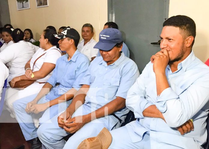 Foto: Homenaje a trabajadores de la salud en Boaco / TN8 Foto: Homenaje a trabajadores de la salud en Boaco / TN8