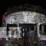 Más de 60 pasajeros sobreviven a incendio de bus en Teustepe Foto: Bus quemado en el Empalme de Teustepe / TN8