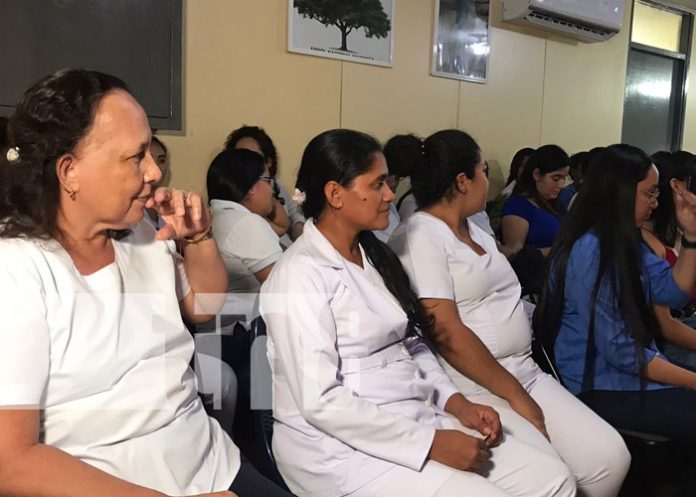 Foto: Homenaje a trabajadores de la salud en Boaco / TN8 Foto: Homenaje a trabajadores de la salud en Boaco / TN8