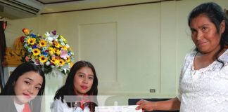 Foto: Doña Santos, protagonistas de becas en Somoto / TN8
